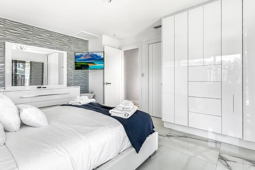Amazing Home W Heated Pool 8 Mins To The Beach Lighthouse Point Dış mekan fotoğraf