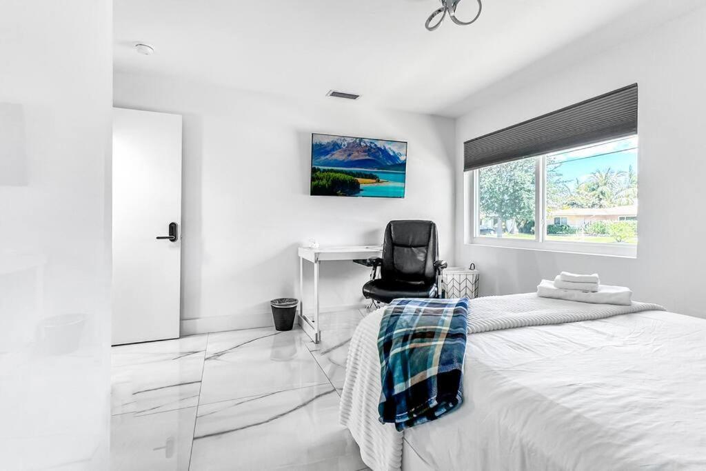 Amazing Home W Heated Pool 8 Mins To The Beach Lighthouse Point Dış mekan fotoğraf